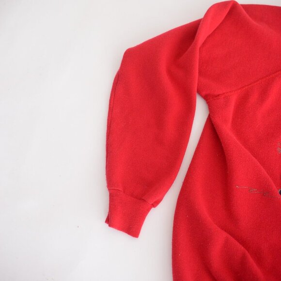 Vintage Hanes Sport Red Crew w Penguin Holding Hearts Valentines Sweater L - Picture 9 of 12